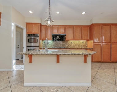 7522 Oakford Court - Photo Thumbnail 9