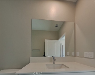 611 Citron Street - Photo Thumbnail 7