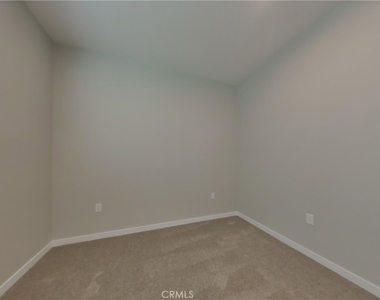 1734 Lorraine Drive - Photo Thumbnail 8