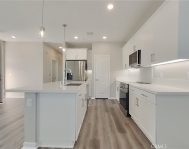 1734 Lorraine Drive - Photo Thumbnail 3
