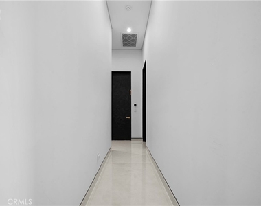 12507 Miranda - Photo Thumbnail 14