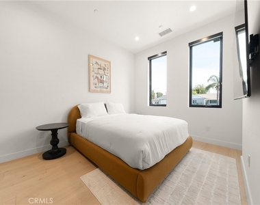 12507 Miranda - Photo Thumbnail 45