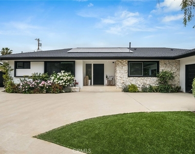 23949 Nomar Street - Photo Thumbnail 3
