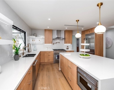 23949 Nomar Street - Photo Thumbnail 16