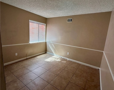 724 E Avenue J4 - Photo Thumbnail 10