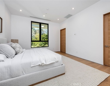 4930 Palomar Drive - Photo Thumbnail 25