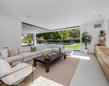 4930 Palomar Drive - Photo Thumbnail 15