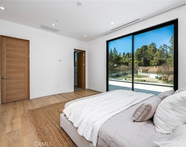 4930 Palomar Drive - Photo Thumbnail 28