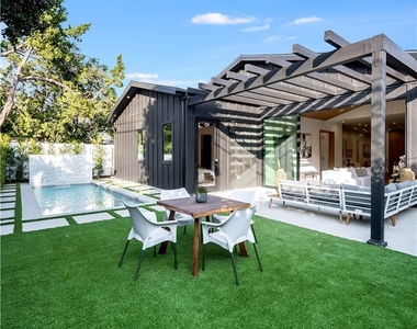 5323 Allott Avenue - Photo Thumbnail 30