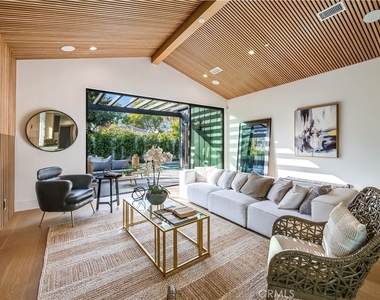 5323 Allott Avenue - Photo Thumbnail 22