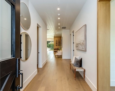 5323 Allott Avenue - Photo Thumbnail 6