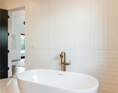 5323 Allott Avenue - Photo Thumbnail 51