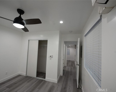 7260 Yolanda Avenue - Photo Thumbnail 10