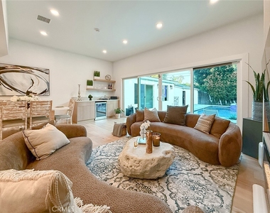 15722 Magnolia - Photo Thumbnail 18