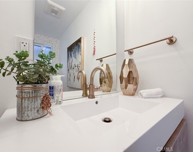 15722 Magnolia - Photo Thumbnail 22