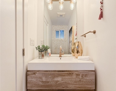 15722 Magnolia - Photo Thumbnail 21