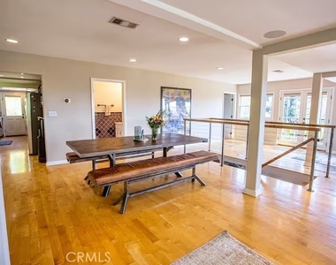 2597 Dearborn Drive - Photo Thumbnail 7
