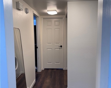 21815 Saticoy Street - Photo Thumbnail 25