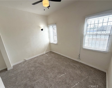 5038 Denker Avenue - Photo Thumbnail 6