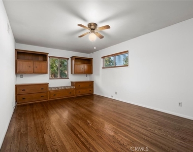 14132 Carfax - Photo Thumbnail 36
