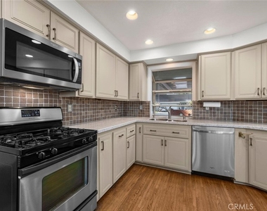 14132 Carfax - Photo Thumbnail 17
