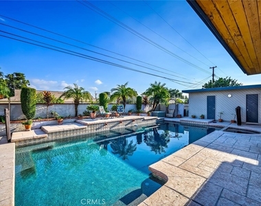 14132 Carfax - Photo Thumbnail 60