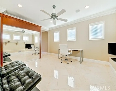 225 11th - Photo Thumbnail 12