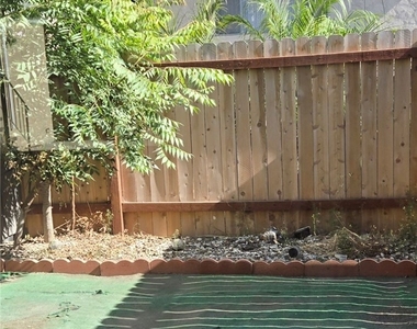 1632 N Gilbert - Photo Thumbnail 3