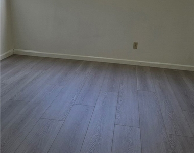 1632 N Gilbert - Photo Thumbnail 7