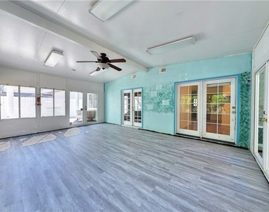4053 Bayberry - Photo Thumbnail 31