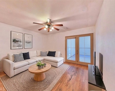 4053 Bayberry - Photo Thumbnail 18