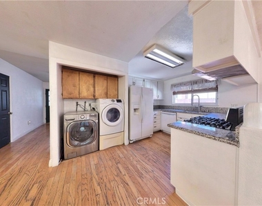 4053 Bayberry - Photo Thumbnail 21