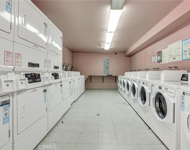 450 E 4th Street - Photo Thumbnail 18