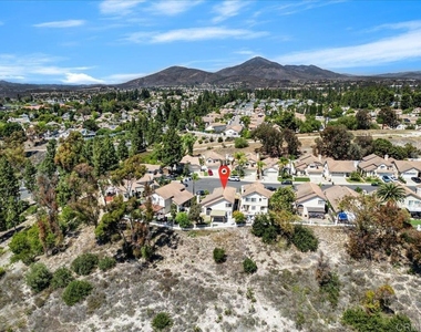 1908 Clearbrook Drive - Photo Thumbnail 33