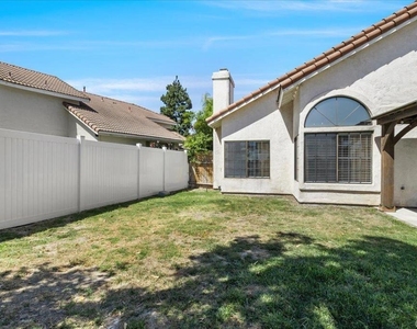 1908 Clearbrook Drive - Photo Thumbnail 4