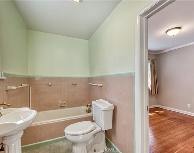 1096 Armada Drive - Photo Thumbnail 15