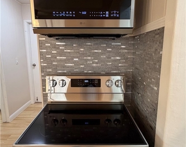 5304 Dillard Court - Photo Thumbnail 2