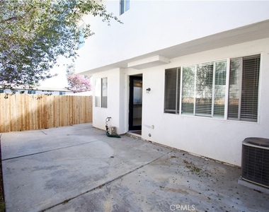 20462 Savanna - Photo Thumbnail 20