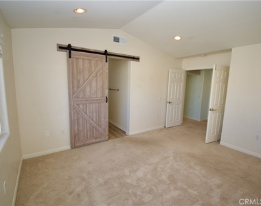 20462 Savanna - Photo Thumbnail 11