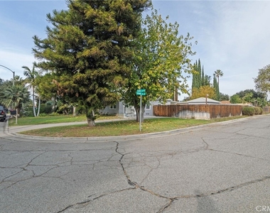 3469 Verde Street - Photo Thumbnail 2