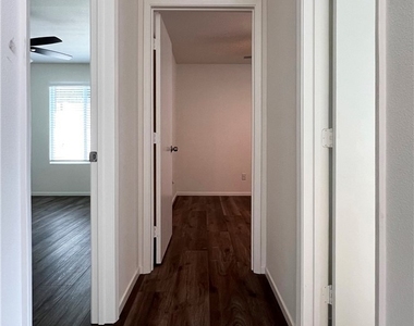 765 Florida Street - Photo Thumbnail 10
