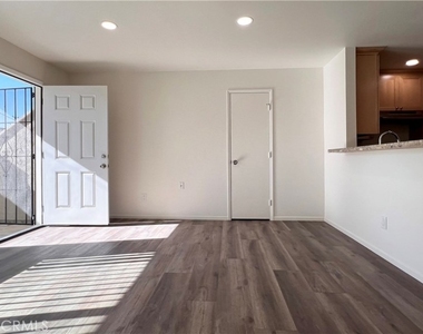 765 Florida Street - Photo Thumbnail 9
