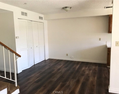 11604 Walcroft Street - Photo Thumbnail 4