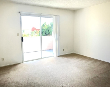 11604 Walcroft Street - Photo Thumbnail 11