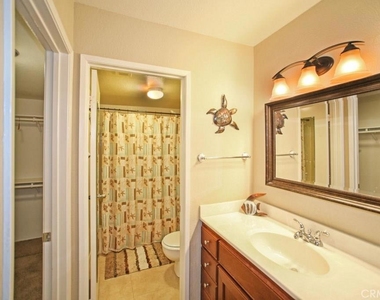 28 Corniche Drive - Photo Thumbnail 6