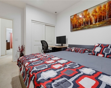 60 Sedgewick - Photo Thumbnail 16