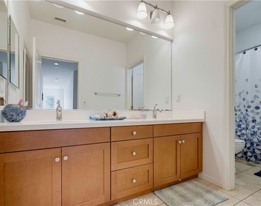 60 Sedgewick - Photo Thumbnail 18