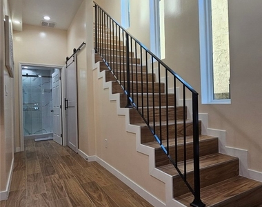 6920 1/2 Loma Verde - Photo Thumbnail 3