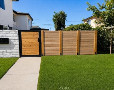 1040 El Camino - Photo Thumbnail 6