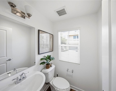 385 N Avelina - Photo Thumbnail 8